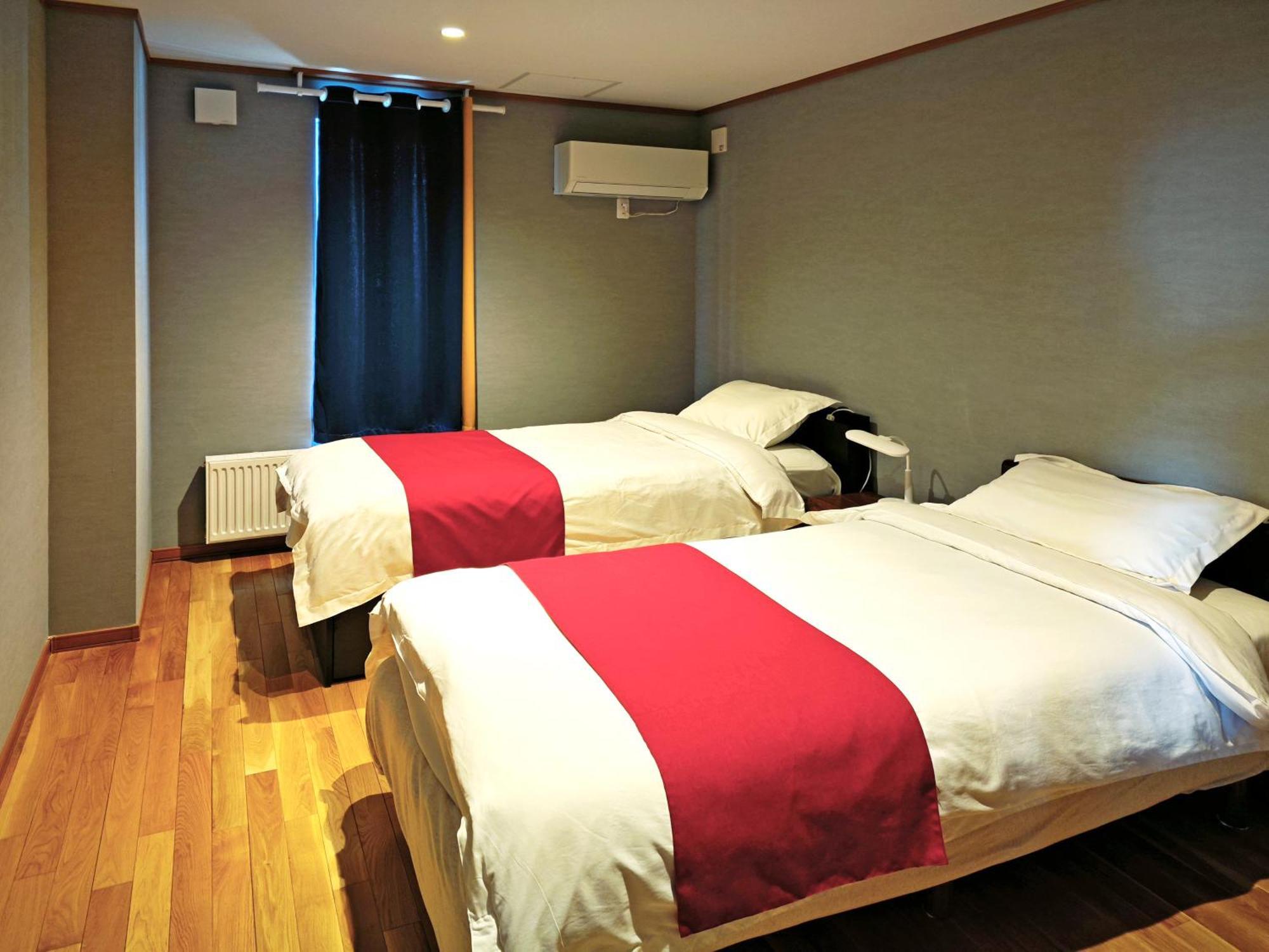 White House Onsen Guesthouse 白老町 エクステリア 写真